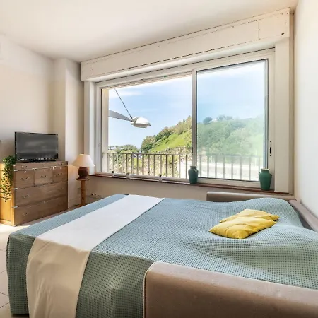 Pavillon Des Roches-2 بياريتز